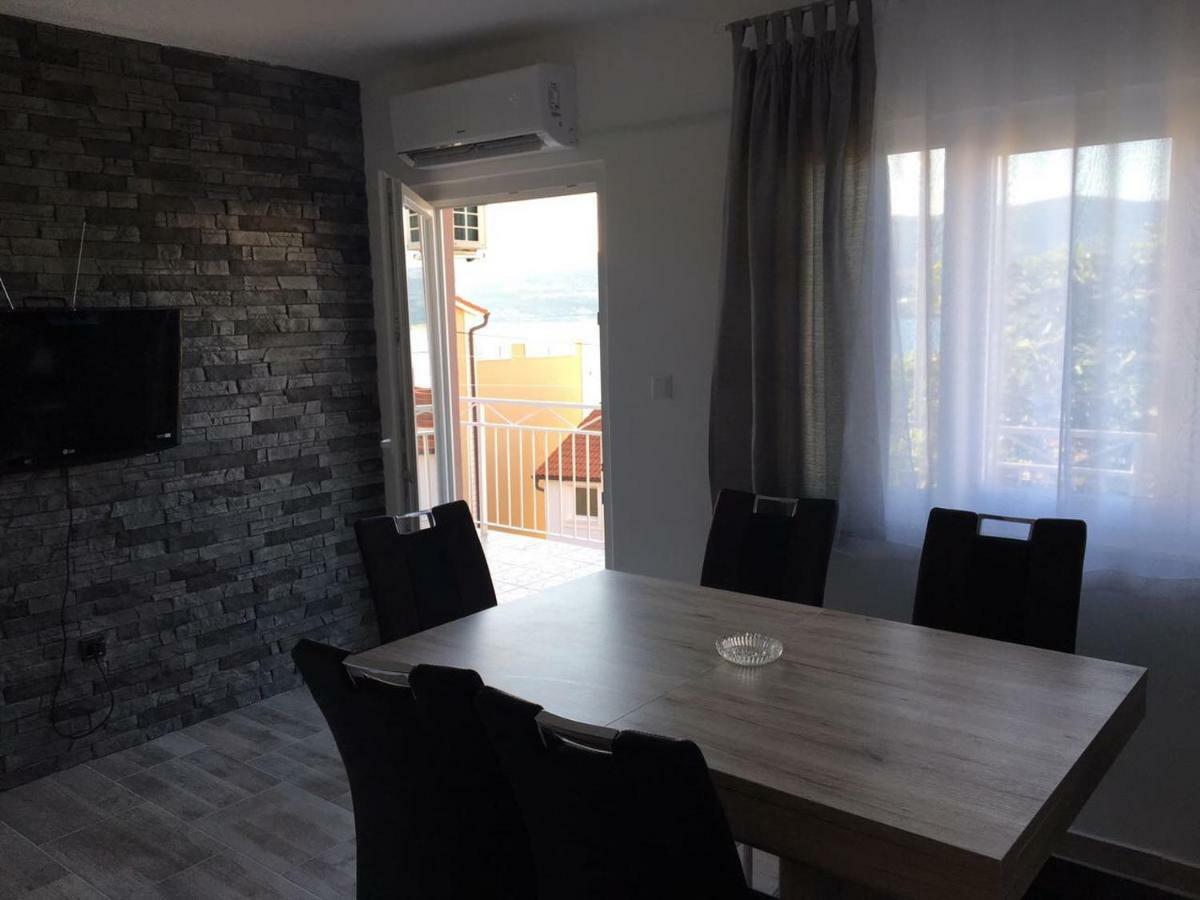 Apartman Ana Trogir Zewnętrze zdjęcie