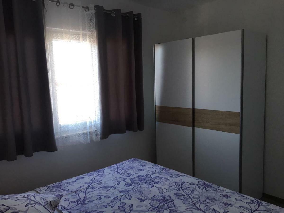 Apartman Ana Trogir Zewnętrze zdjęcie