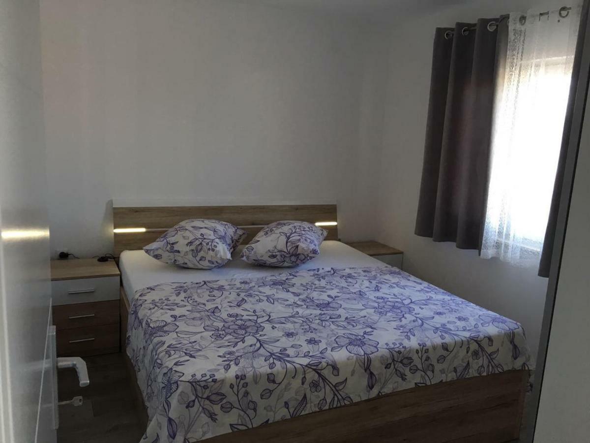 Apartman Ana Trogir Zewnętrze zdjęcie